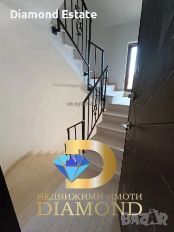 Тристаен апартамент в центъра на град Поморие, снимка 4 - Апартаменти - 54288444