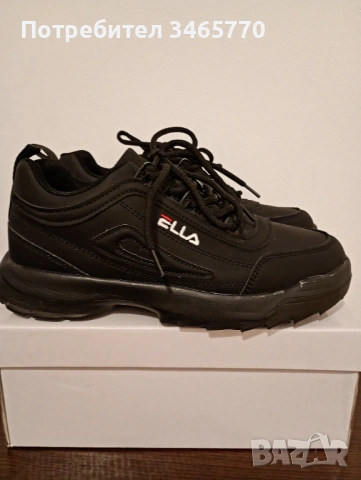 Спортни обувки.Обувани един път