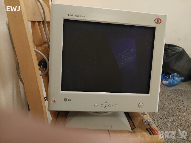монитор LG 