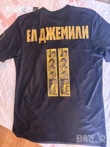 Фланелка на Левски 