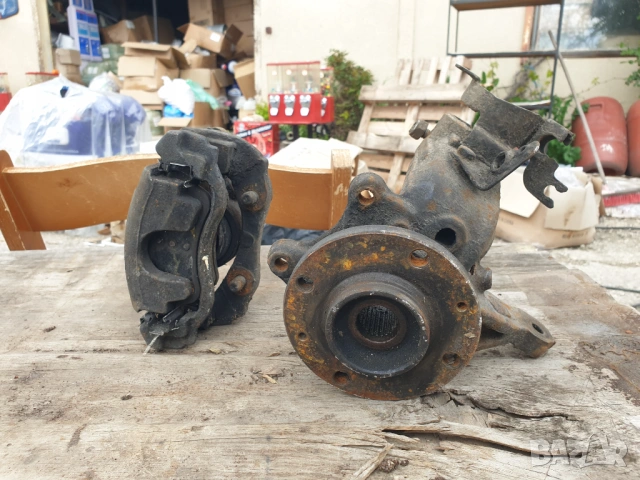Citroen Peugeot спирачен апарат ляв десен Bosch Y01131 54mm