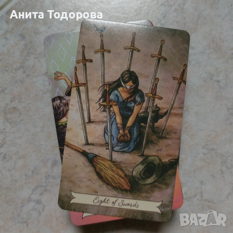Everyday Witch Tarot - промо 