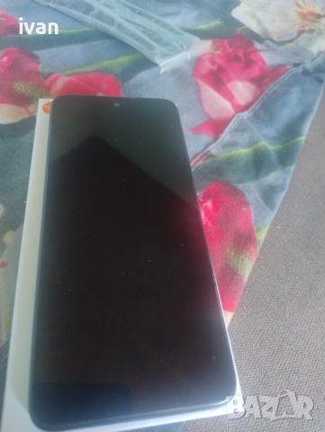 Продава се Redmi 12 256gb + 12gb ram