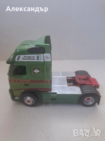 Колекционерски камион Volvo FH12 H.E. Payne – Cararama (1:50), снимка 2 - Колекции - 54808515