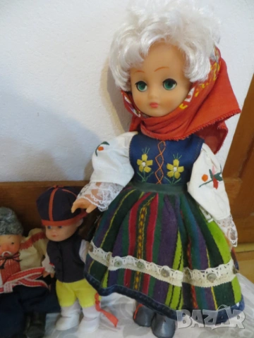 Кукли в национално облекло, снимка 11 - Колекции - 42294945