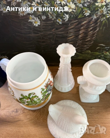 Млечно стъкло milk glass, снимка 4 - Други ценни предмети - 55085169