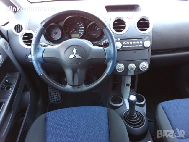 Mitsubishi Colt 1.3i-95kc., снимка 9 - Автомобили и джипове - 54429623