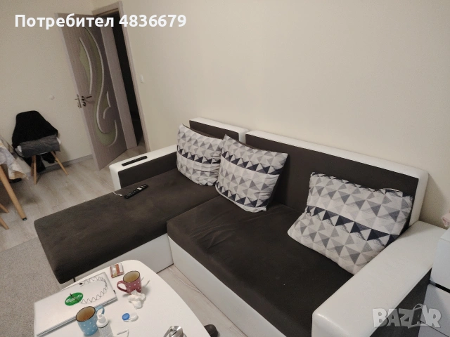 Диван с лежанка, еко кожа, снимка 2 - Дивани и мека мебел - 54657952