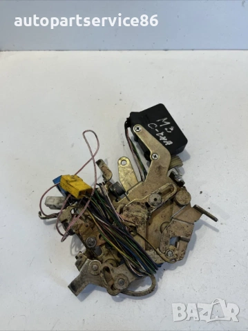 Заключващ механизъм задна дясна врата за Mercedes VW LT Sprinter (1995-2006) 9017301935, снимка 2 - Части - 54204816