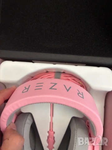 Razer Kraken V2 Pink - Гейминг слишалки, снимка 3 - Слушалки и портативни колонки - 54904040