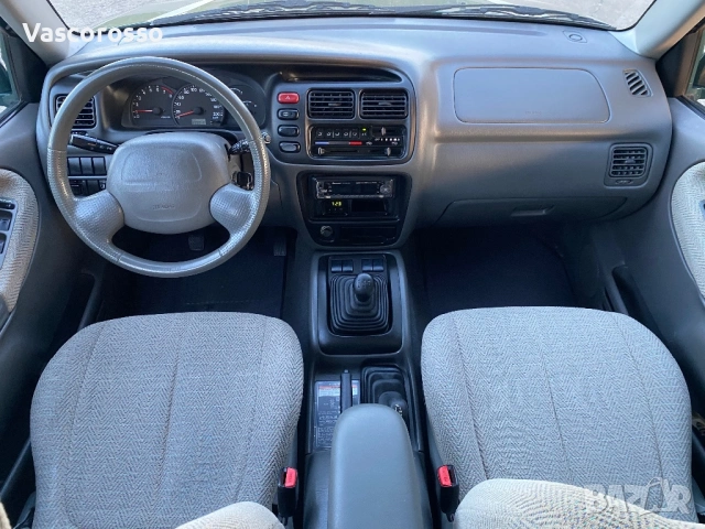 Suzuki grand vitara 4x4 2.0 i , снимка 8 - Автомобили и джипове - 54461074