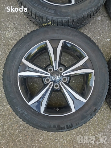 Джанти toyota c hr 17 5x114.3 , снимка 3 - Гуми и джанти - 54724325