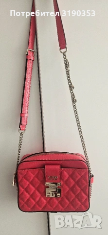 Дамска чанта Guess