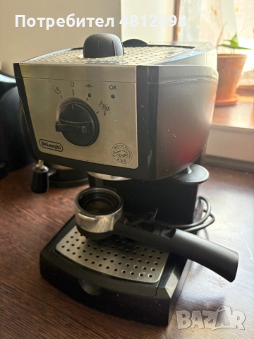 Продавам Кафе машина DeLinghi
