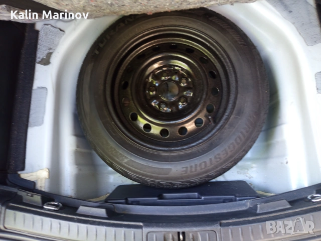 Чудесна Тойота аурис хибрид , снимка 10 - Автомобили и джипове - 54579786