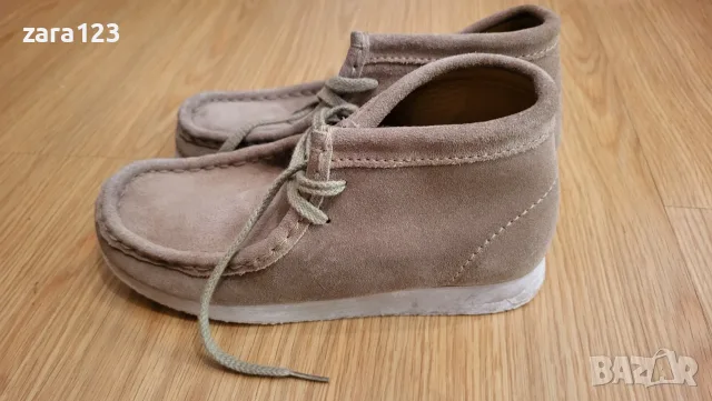 нови кожени обувки Clarks Originals, 31ви номер