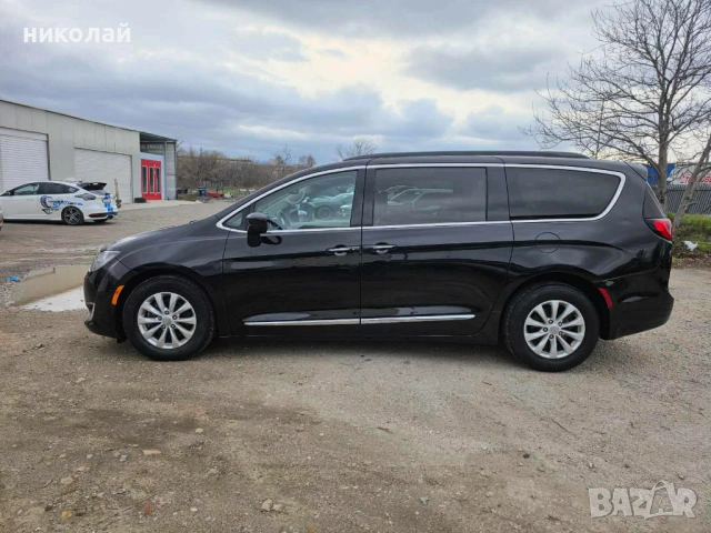 2017 Chrysler Pacifica 3,6 pentastar, снимка 5 - Автомобили и джипове - 20508581