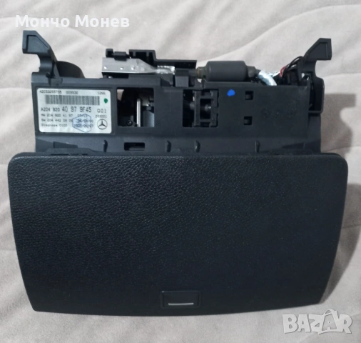 Дисплей за мерцедес w204 , снимка 4 - Аксесоари и консумативи - 53999723