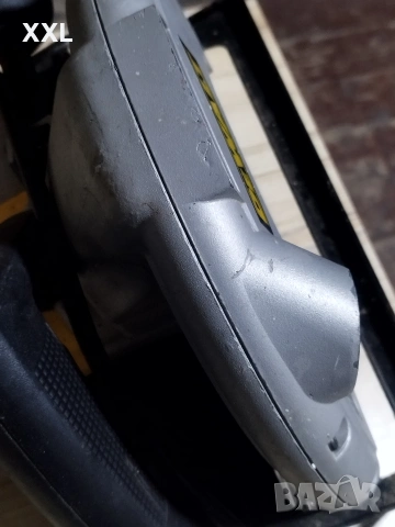 Ръчен циркуляр DeWalt 1150 W , снимка 8 - Други инструменти - 54021838