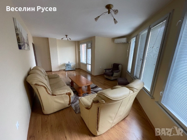 Просторен и слънчев апартамент , снимка 5 - Апартаменти - 54693246