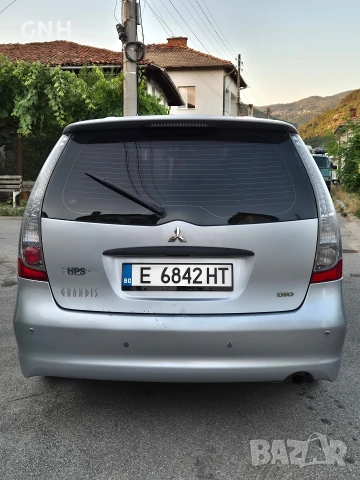 Mitsubishi Grandis 2.0TDI 7Места /бартер/, снимка 6 - Автомобили и джипове - 55219597
