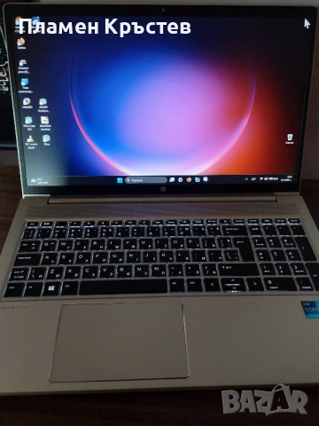 Перфектен hp-450 G8*11th Intel® i5 *