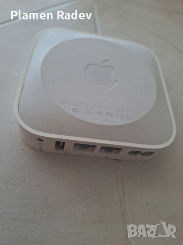 Apple AirPort Express Base Station компактен безжичен рутер, снимка 2 - Рутери - 54971890
