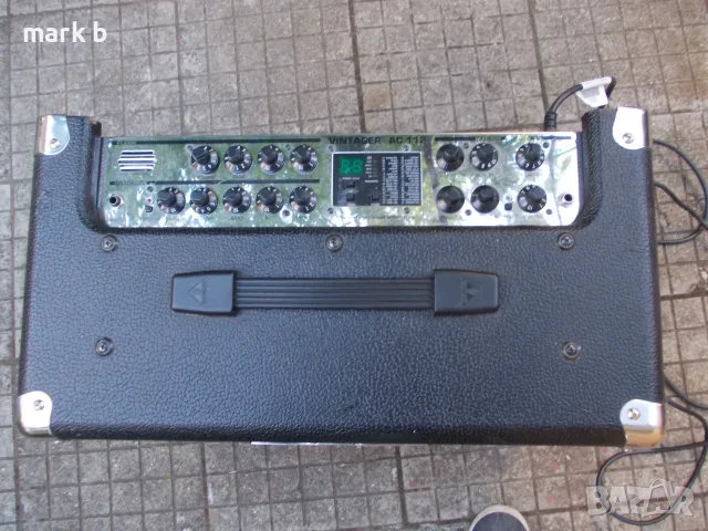 Хибридно китарно кубе BEHRINGER AC112, снимка 9 - Китари - 55686717