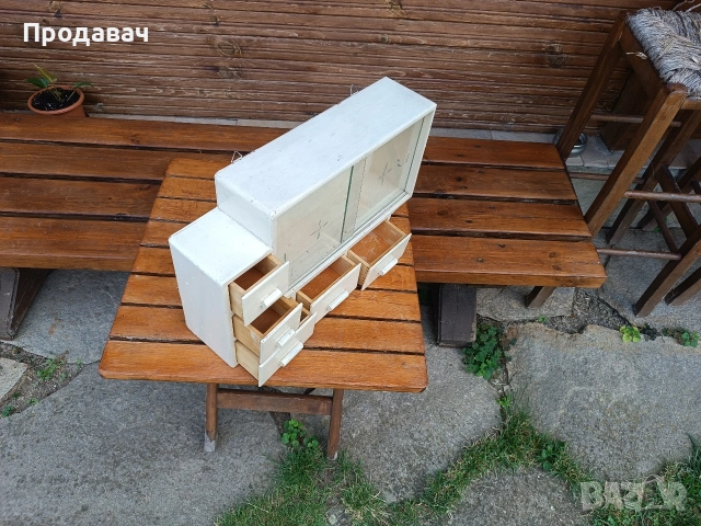 Бяла ретро аптечка кухненски шкаф, снимка 4 - Кухни - 55170058
