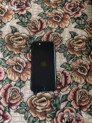 Продавам iPhone SE 2 2020г, снимка 3 - Apple iPhone - 54618165