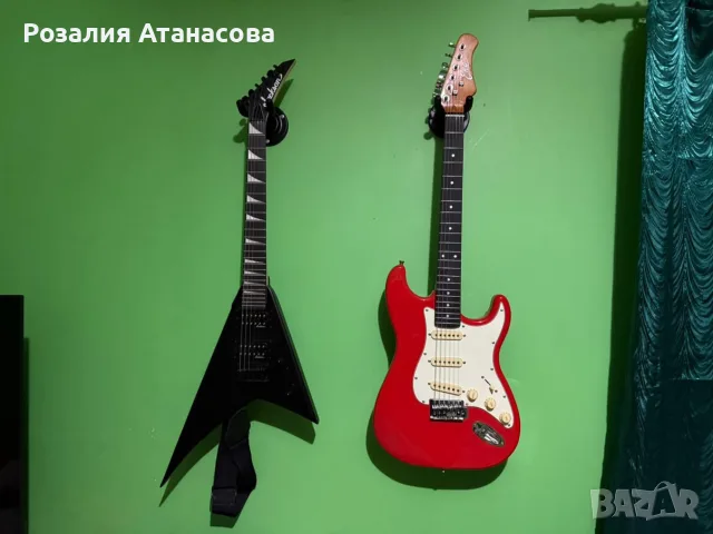 Продавам 2 електрически китари