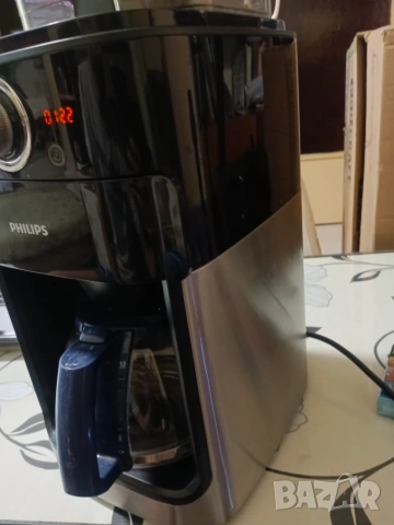 Кафемашина Philips HD7767/00, 1000W, 1.2 л, За зърна или мляно кафе, LCD, Кафемелачка, Стъклена кана, снимка 3 - Кафемашини - 55162773