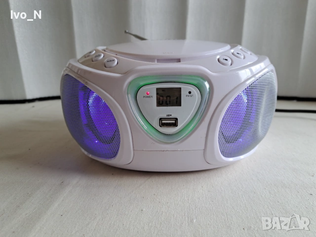 Auna /FM радио /CD/ MP3/ USB/ AUX/Bluetooth., снимка 2 - Радиокасетофони, транзистори - 54414311