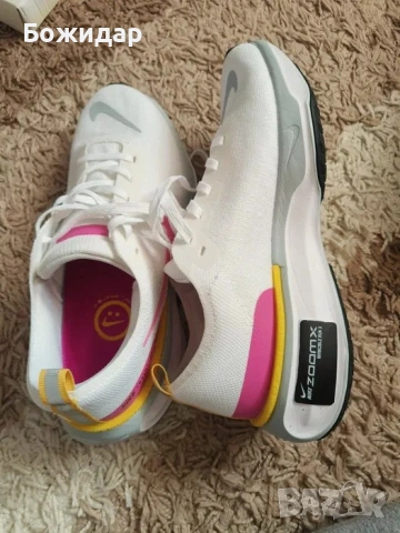 Маратонки Nike Invincible Run 3 - номер 40, снимка 2 - Маратонки - 55085256