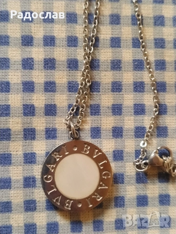 медальон BVLGARI, снимка 2 - Колиета, медальони, синджири - 55183973