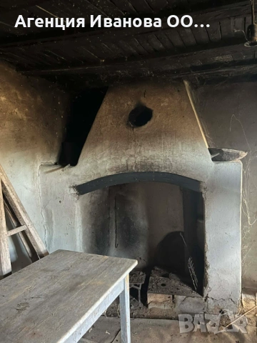 Къща с просторен двор в центъра на село Горица, община Попово, снимка 17 - Къщи - 54189185