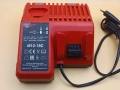 Milwaukee M12-18C зарядно, снимка 2