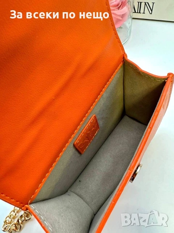 Pinko Love mini Дамска Чанта С Дълга Дръжка За През Рамо Код SK1796, снимка 2 - Чанти - 55215227