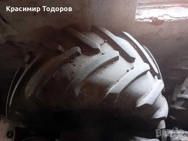гума за комбайн 900/60R32, снимка 3 - Селскостопанска техника - 55494848