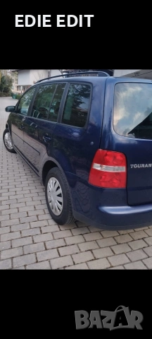 VW Touran 2.0 TDI 7 МЕСТЕН перфектно състояние обслужен , снимка 5 - Автомобили и джипове - 54514112