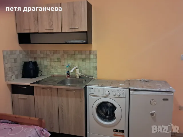 Продавам боксониера