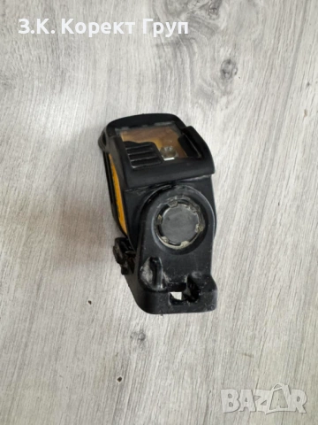 Линеен лазерен нивелир DEWALT DW088 – със Забележка, снимка 8 - Измервателни инструменти - 54633235