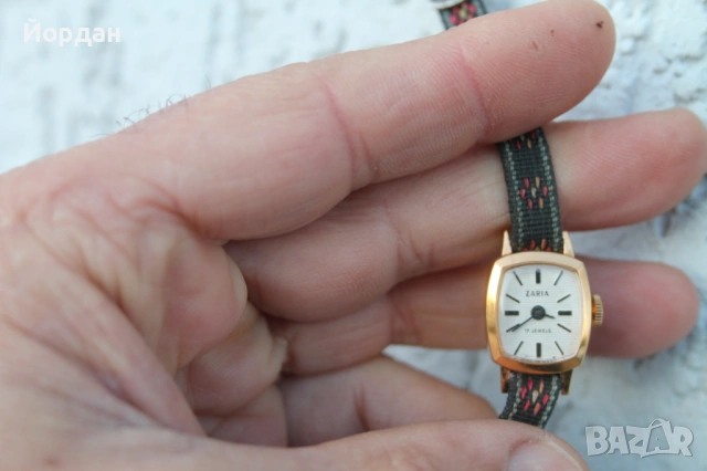 СССР Дамски позлатен часовник ЗАРЯ 17 камъка, снимка 9 - Дамски - 54044043