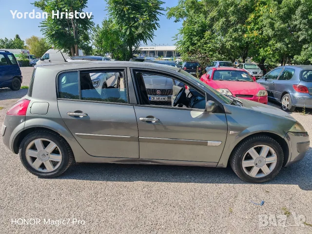 Рено Меган 1.9 DCI 2004, снимка 3 - Автомобили и джипове - 55424193