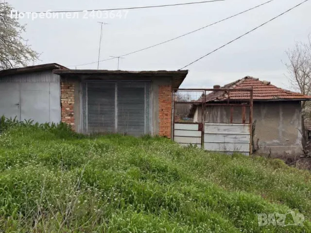 Продавам имот със сграда,гараж и парцел в с.Червена вода област Русе, снимка 2 - Къщи - 53133077