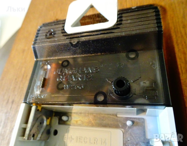 Калаен стенен часовник Junghans 1.6 кг.,перфектен. , снимка 7 - Антикварни и старинни предмети - 54168683