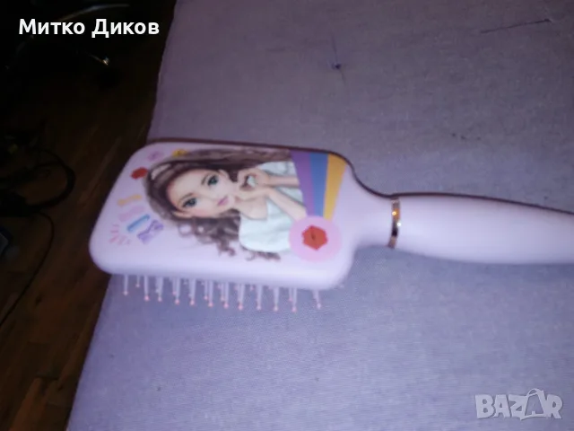 Четка за коса маркова , снимка 3 - Аксесоари за коса - 55570553
