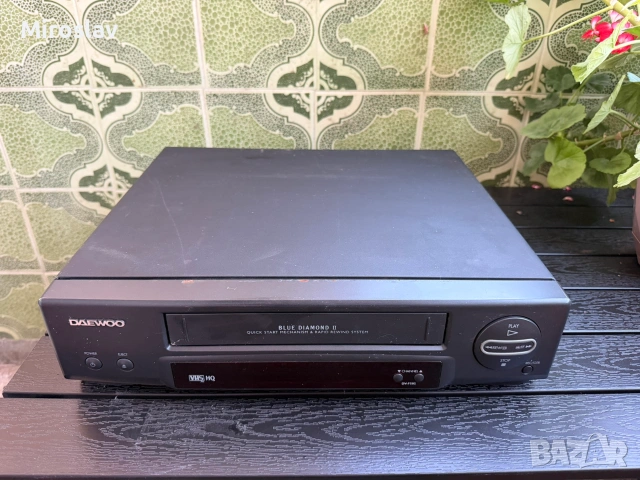 Видеорекордер Daewoo Blue Diamond II (DV-F502) VHS - за ремонт/части/колекционерски, снимка 2 - Антикварни и старинни предмети - 54997798