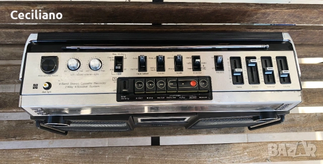 Радиокасетофон класика от края на 70-те години – PANASONIC RS-4350LJ., снимка 12 - Радиокасетофони, транзистори - 54994778