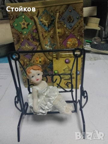 Метална люлка с момиче, снимка 2 - Кукли - 54167013
